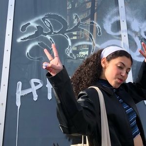 Meet your Posher, Alexia